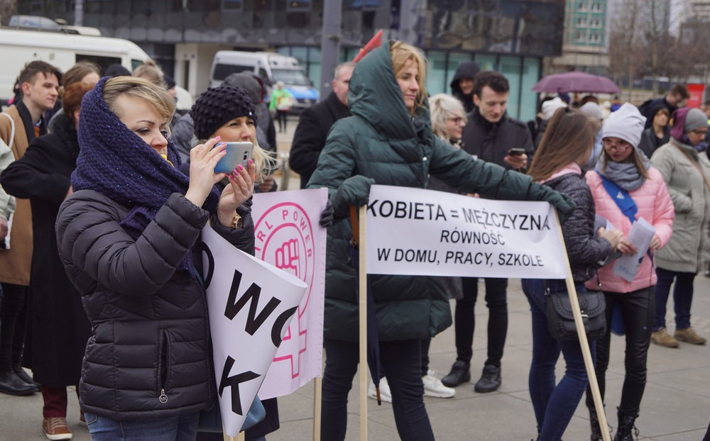 slaska_manifa_katowice_marsz_manifestacja_feministki_dzien_kobiet_rownouprawnienie