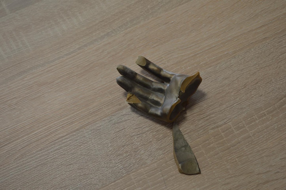 Doszło do kolejnego aktu profanacji. Zniszczono krzyż przy parafii NSPJ w Koszutce