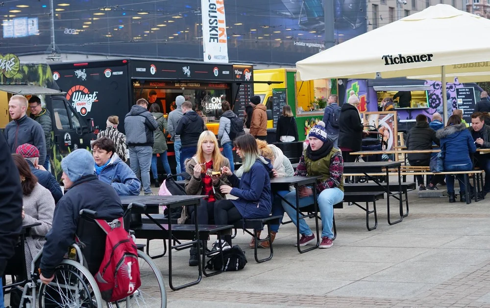 katowice_rynek_smakow_2019_zamowienie_foodtruck