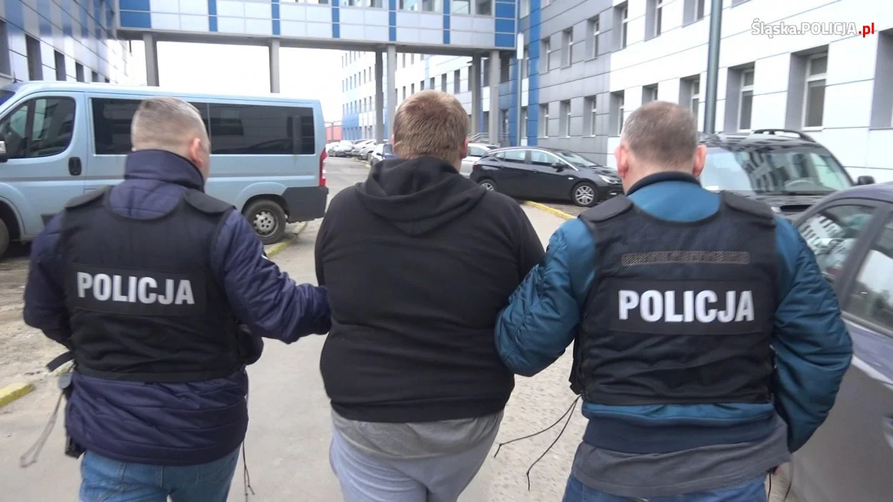 Policja zatrzymała 13 pseudokibiców. Przejęto narkotyki warte prawie 2 mln zł!