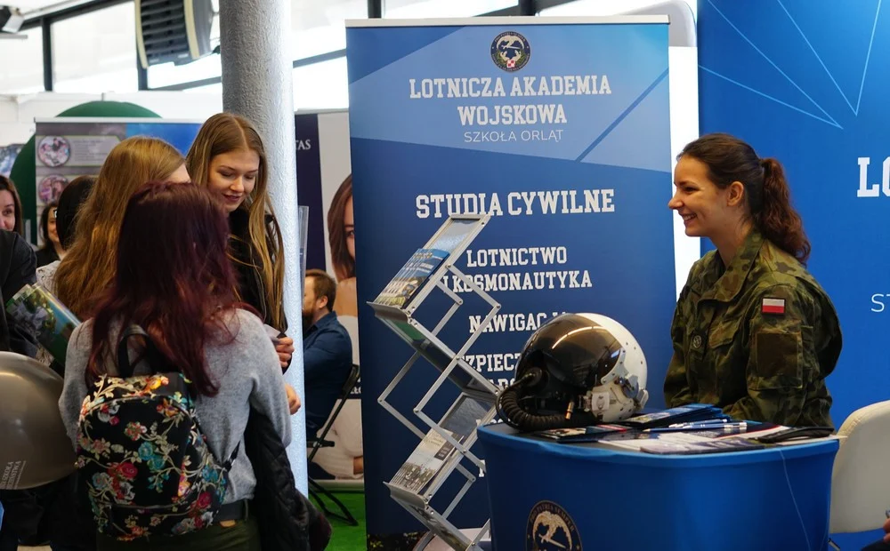 ogolnopolskie_targi_edukacji_katowice_spodek_lotnicza_akademia_wojskowa