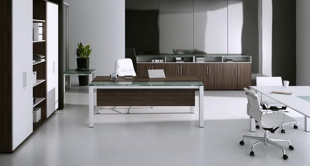 Meble pracownicze, które wpływają na komfort pracy w biurze - doradza ekspert