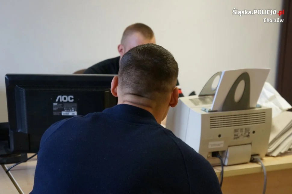 Pobił i okradł 45 - letnią kobietę. Kryminalni z Chorzowa zatrzymali recydywistę