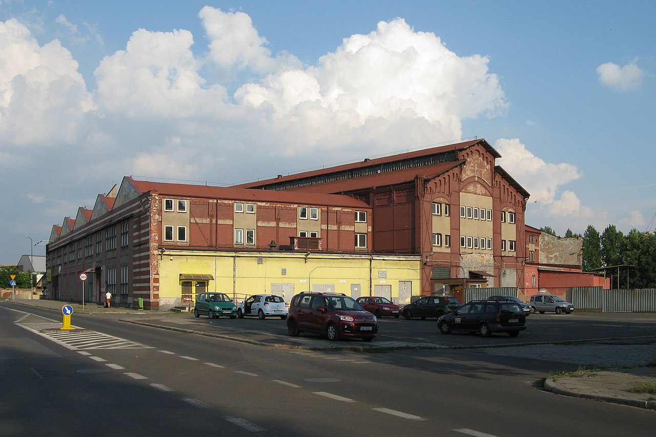 Chorzów: Hala Targowa wystawiona na sprzedaż na OLX!