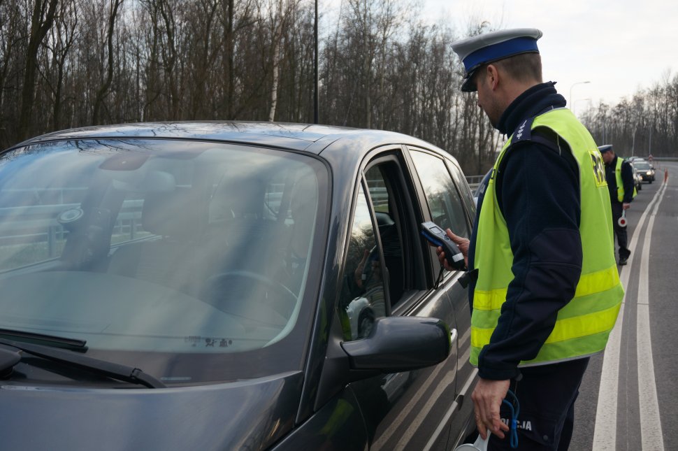 Na zabrzańskich drogach policjanci kontrolują trzeźwość kierowców