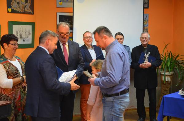 Wręczono laury "Przyjazny dla Mikulczyc"