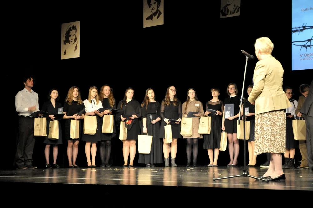 W kręgu poezji i prozy lagrowej 42