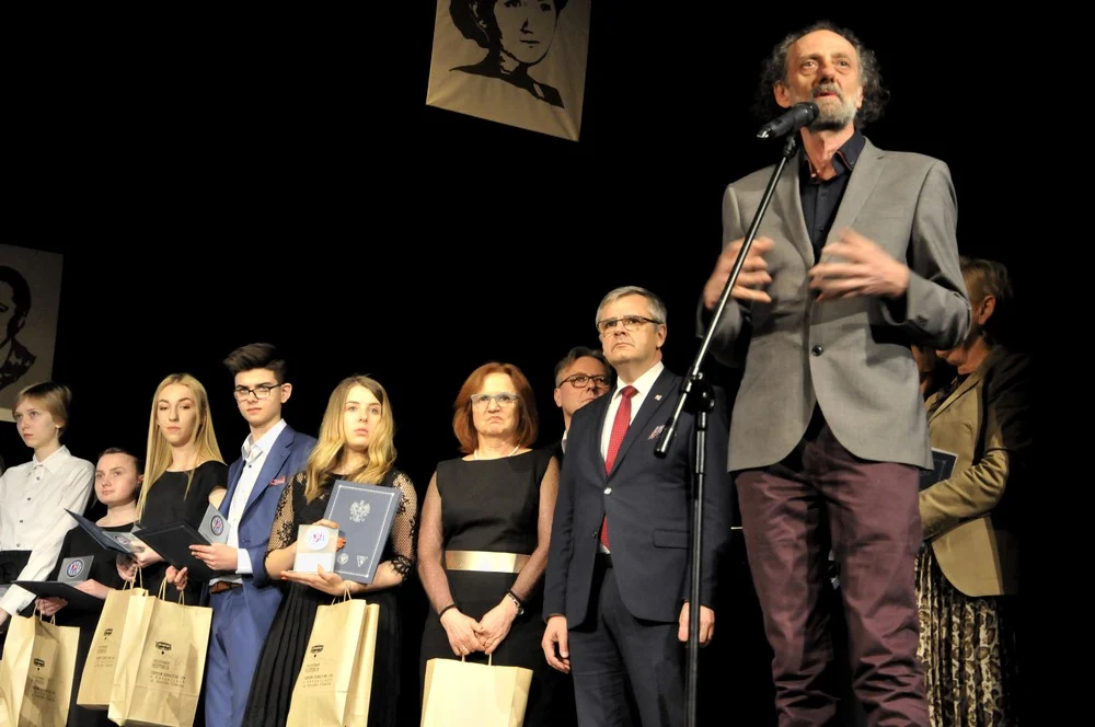 W kręgu poezji i prozy lagrowej 43