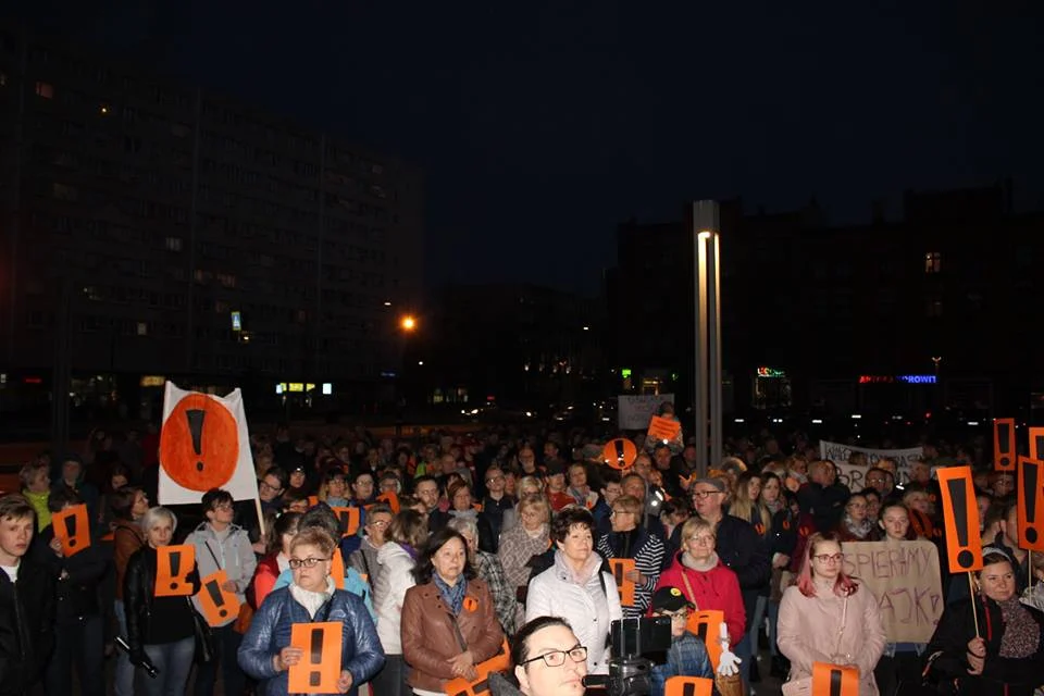 Łańcuch Światła dla nauczycieli w Rudzie Śląskiej 4