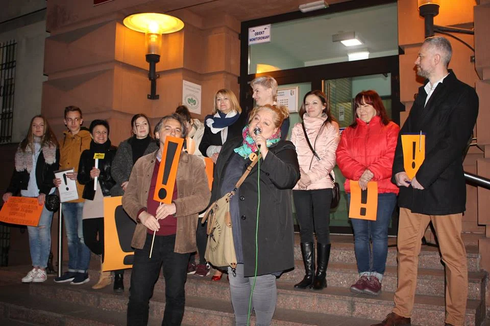 Łańcuch Światła dla nauczycieli w Rudzie Śląskiej 7