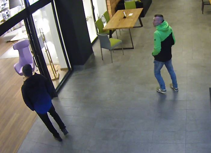 Złodzieje ukradli obraz z wizerunkiem Marilyn Monroe. Rozpoznajesz ich?