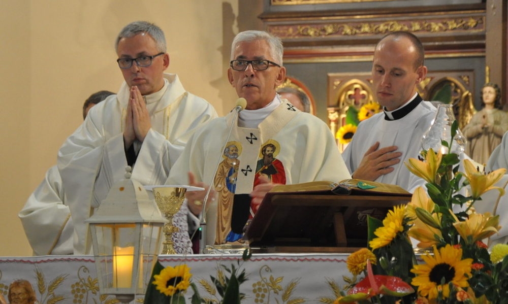 Mikołów: Wizytacja arcybiskupa Wiktora Skworca. Spędzi w mieście 3 dni!