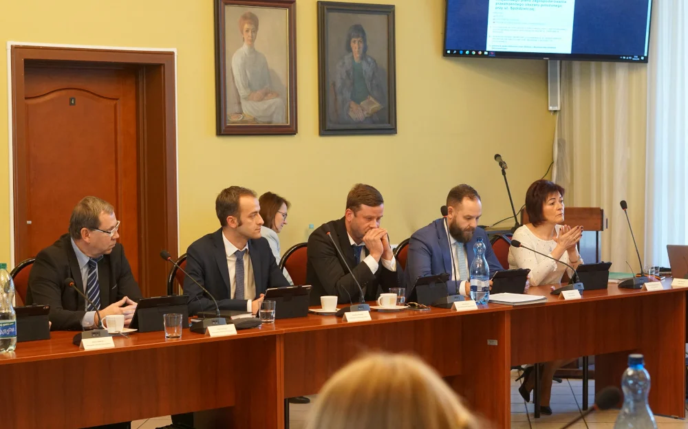 Oświata głównym tematem sesja Rady Miasta Mikołów w kwietniu