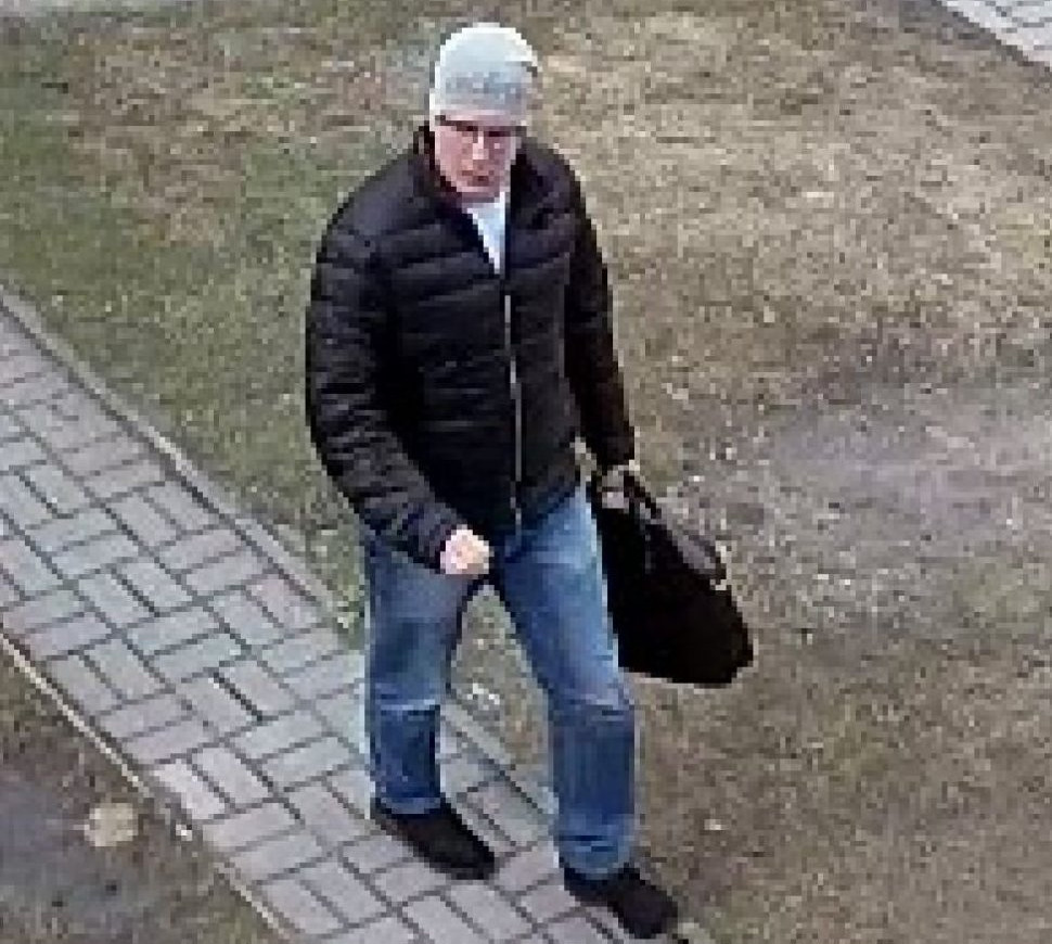 Ukradł pieniądze z probostwa. Publikujemy wizerunek sprawcy. Rozpoznajesz go?