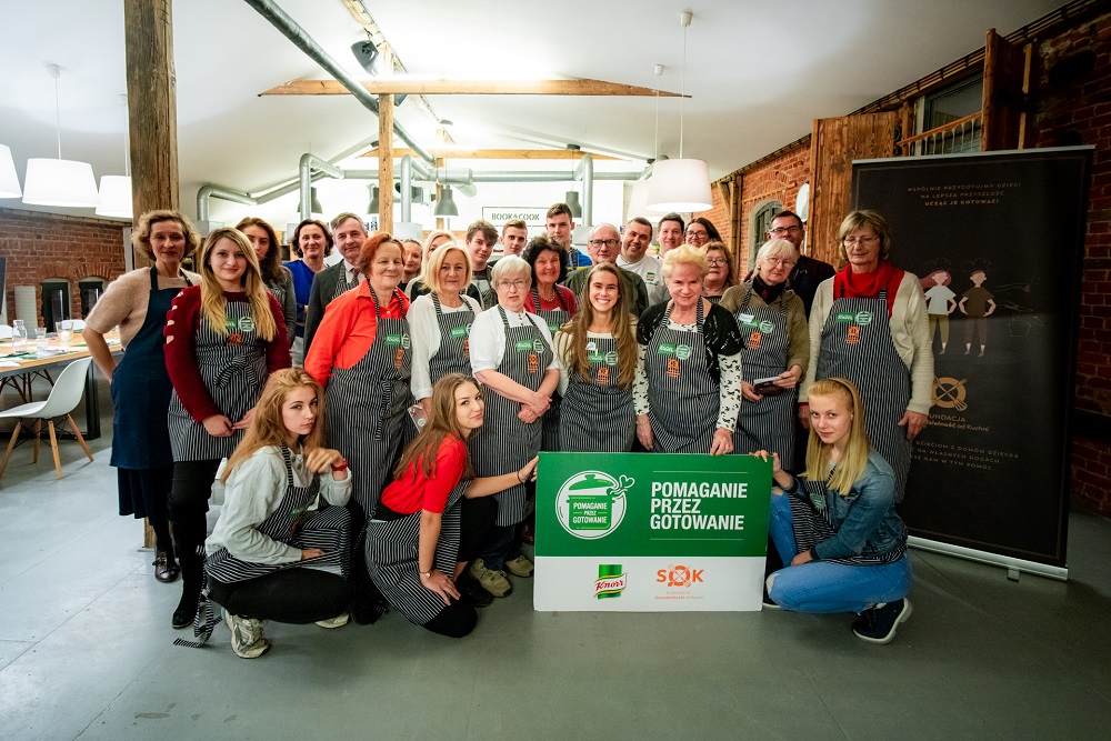"Pomaganie przez gotowanie" - akcja dotarła do Katowic