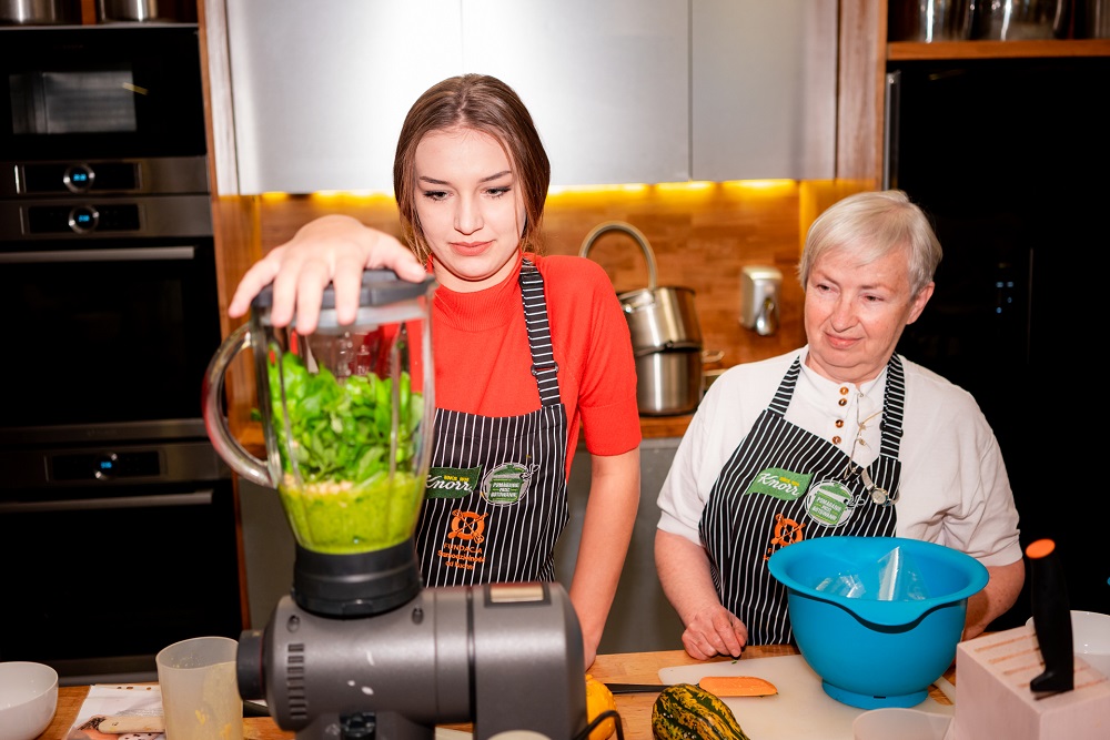 "Pomaganie przez gotowanie" - akcja dotarła do Katowic