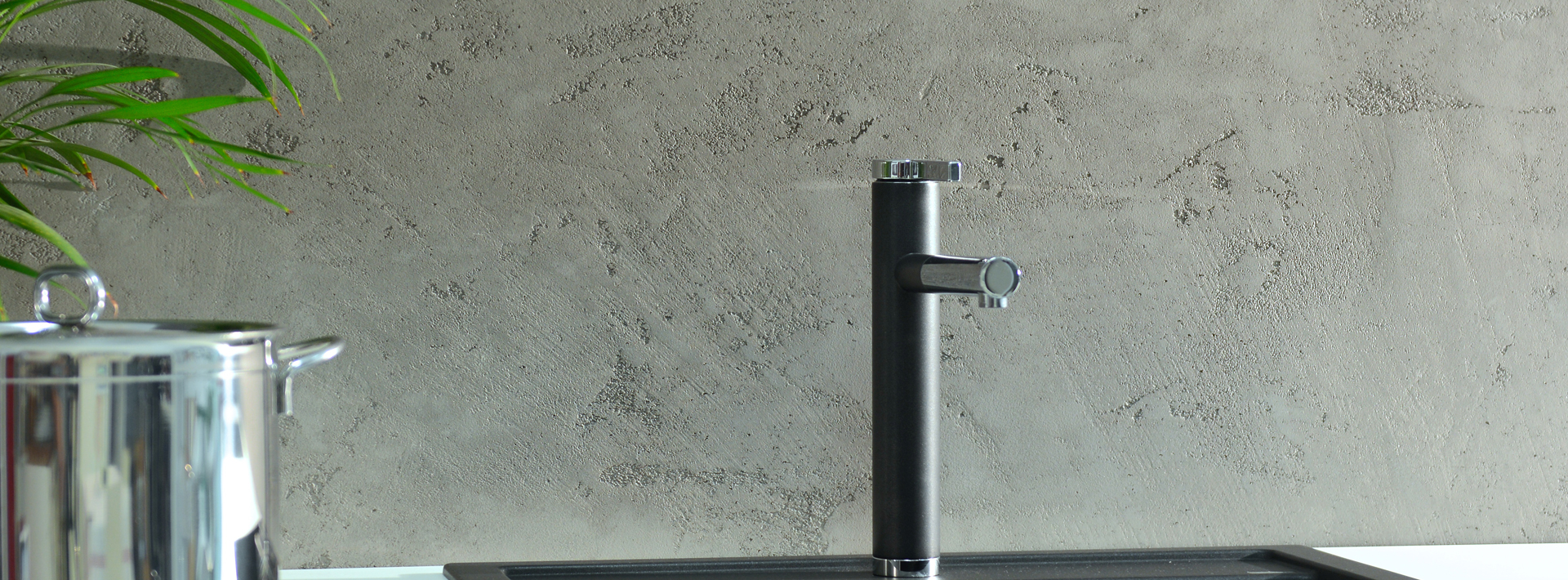 Tynk betonowy - surowe i modne rozwiązanie