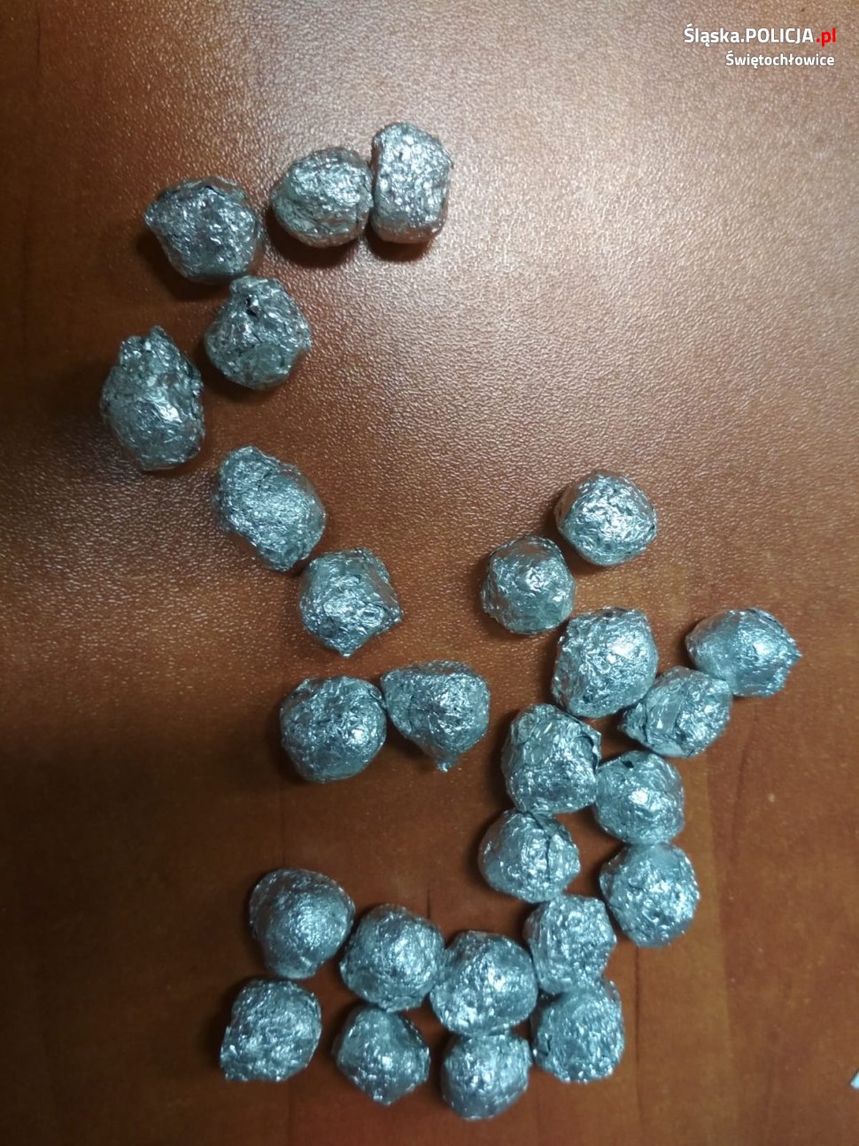 Świętochłowice: 26 - latek zatrzymany z bronią palną i narkotykami!
