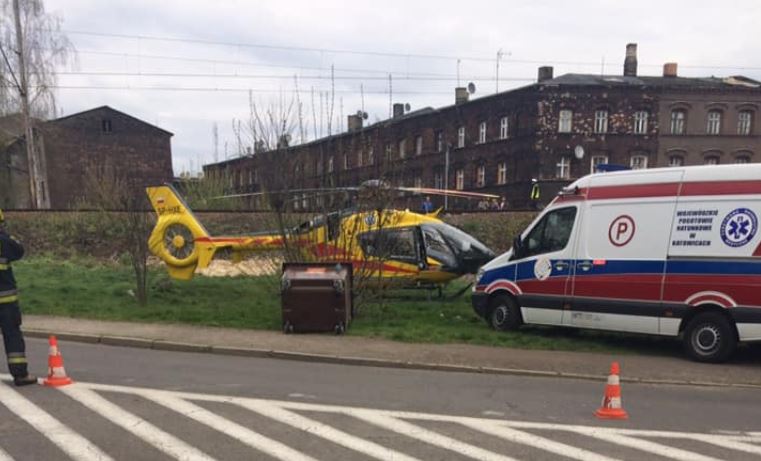 Świętochłowice: pociąg potrącił kobietę, interweniował helikopter LPR