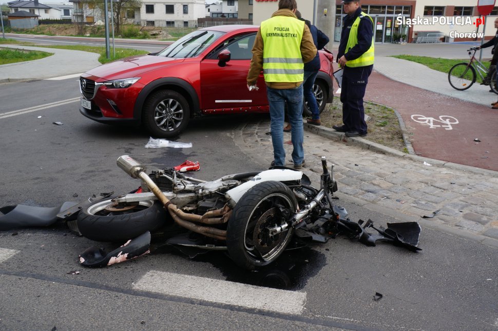 Na ulicy Siemianowickiej w Chorzowie zderzył się motocykl z osobówką