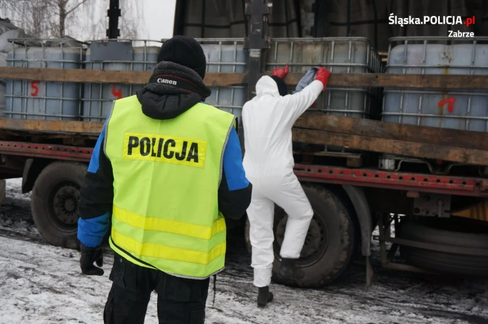 Zatrzymania w sprawie nielegalnego składowania odpadów w Zabrzu [ZDJĘCIA i VIDEO]