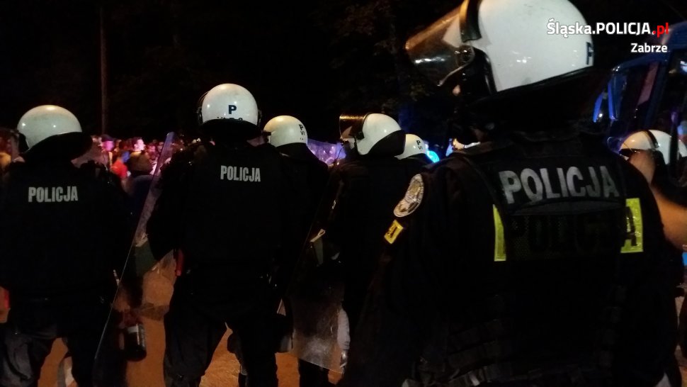 Chciał wnieść alkohol na stadion