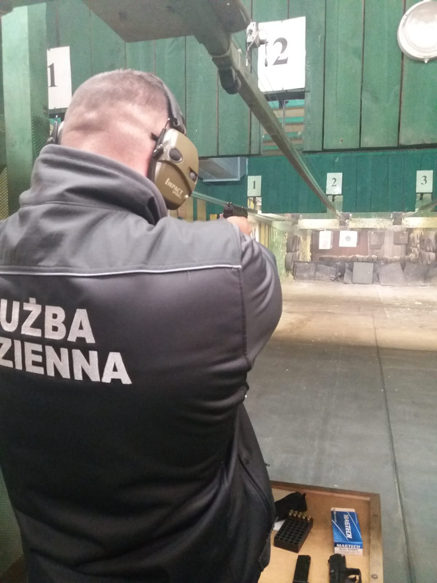 Strzelcy wyborowi z Zakładu Karnego w Zabrzu na podium