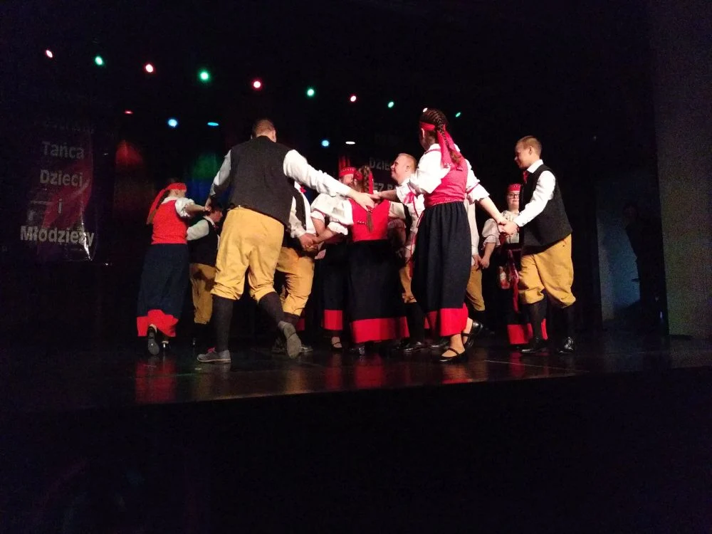 vii-ogolnopolski-festiwal-tanca-dzieci-dzieciom-bez-barier 9