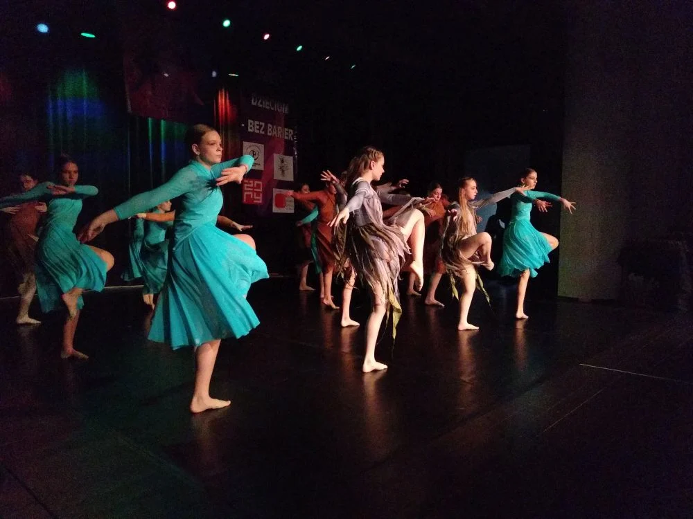 vii-ogolnopolski-festiwal-tanca-dzieci-dzieciom-bez-barier 28