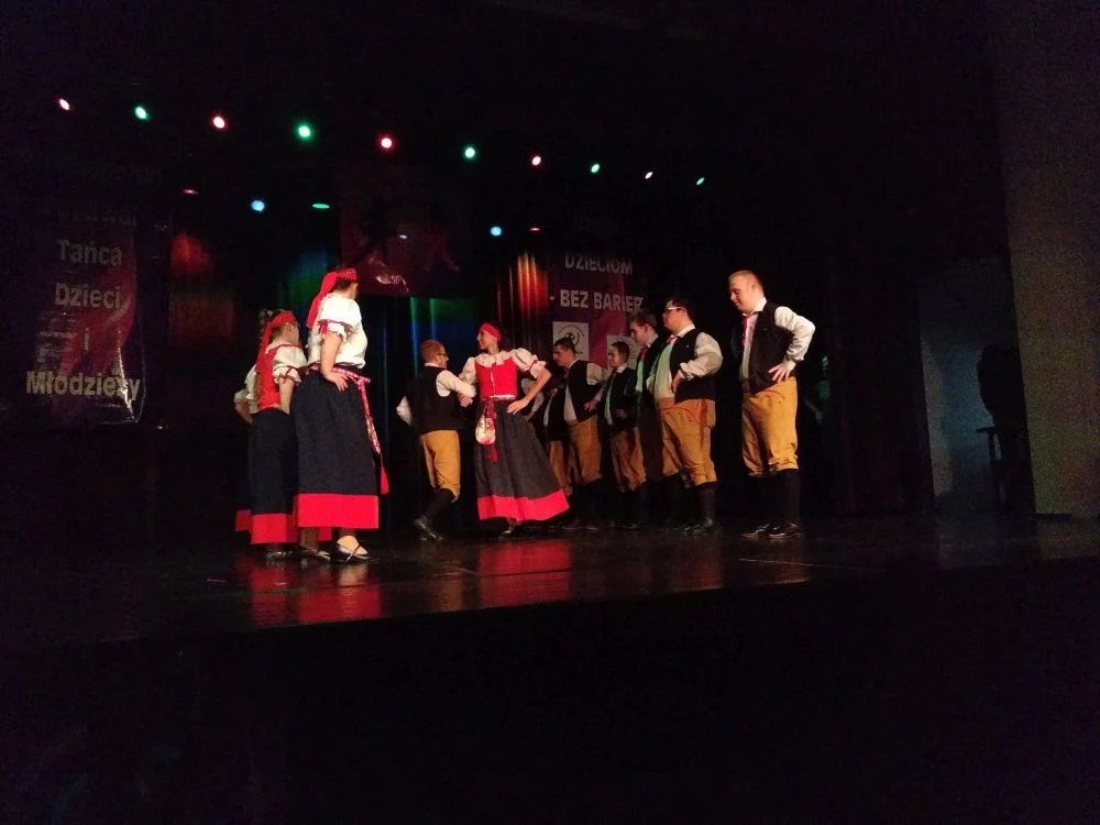 vii-ogolnopolski-festiwal-tanca-dzieci-dzieciom-bez-barier 30