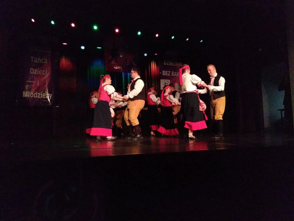 vii-ogolnopolski-festiwal-tanca-dzieci-dzieciom-bez-barier 31