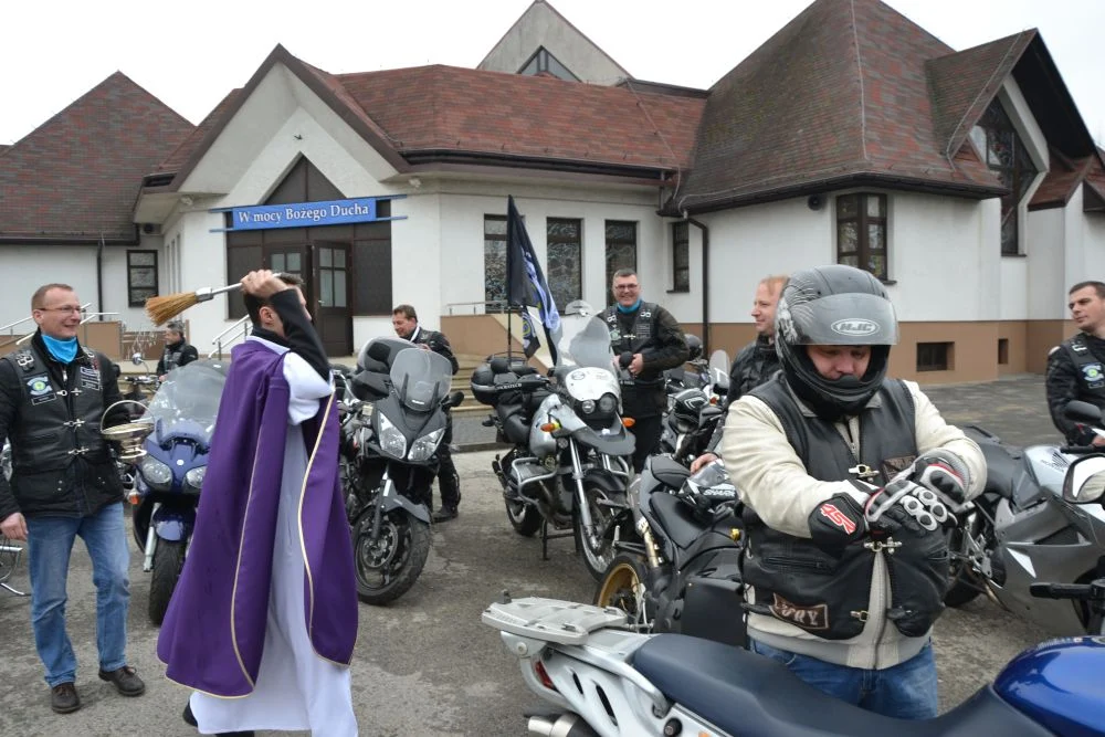 rozpoczecie-sezonu-motocyklowego-twinpigs-zory 3