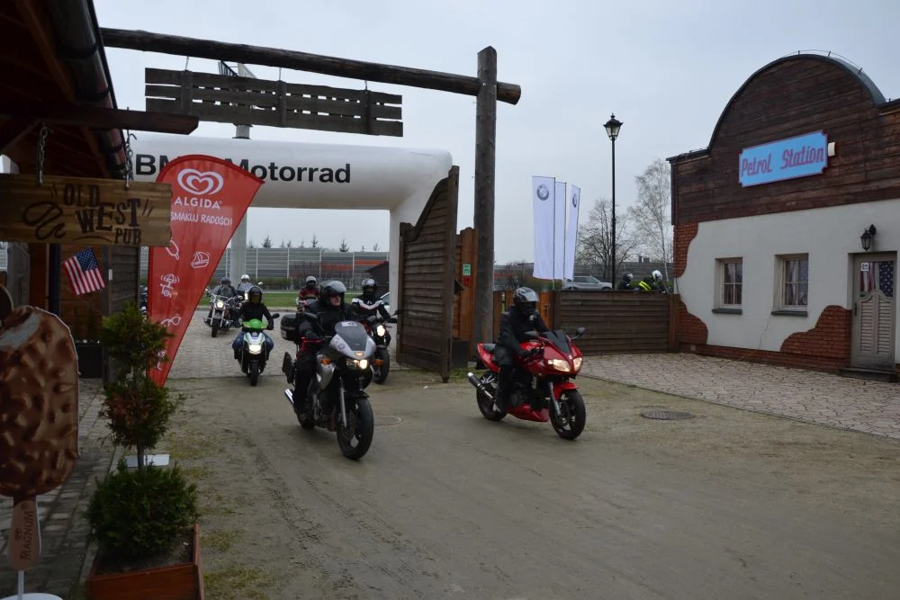 rozpoczecie-sezonu-motocyklowego-twinpigs-zory 29