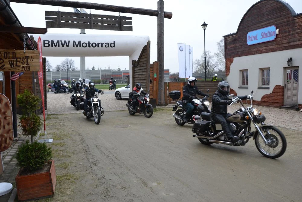rozpoczecie-sezonu-motocyklowego-twinpigs-zory 32
