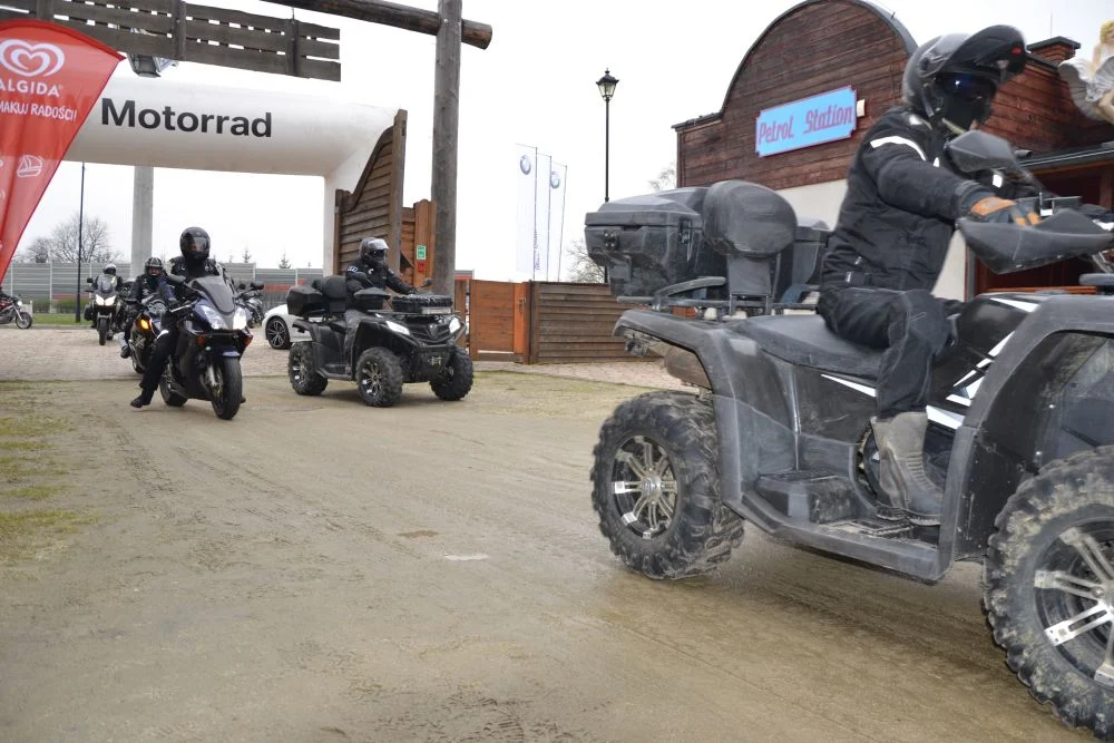 rozpoczecie-sezonu-motocyklowego-twinpigs-zory 34