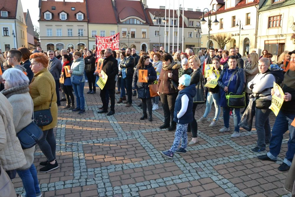 pikieta-poparcia-dla-strajku-nauczycieli-zory 12