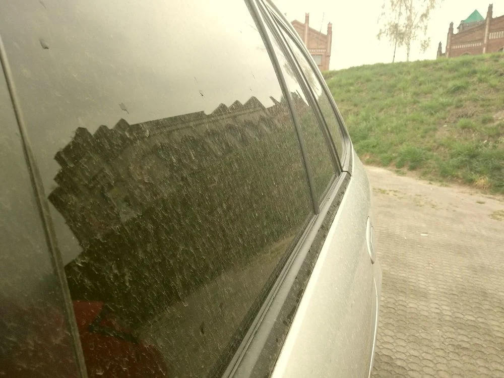 Pył z Sahary znów pojawi się nad Polską - apogeum brudnych deszczy ma nastąpić w piątek