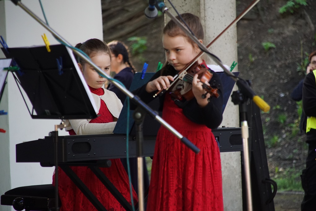 Koncert w Parku Kozioła 19
