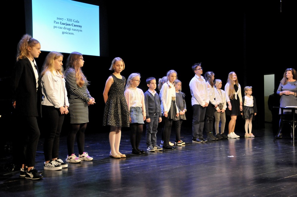 Gala jubileuszowego 25. Szkolnego Festiwalu Teatralnego 2