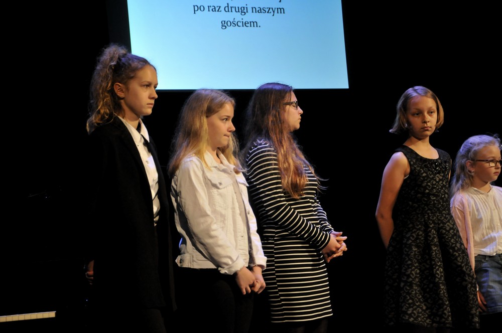 Gala jubileuszowego 25. Szkolnego Festiwalu Teatralnego 10