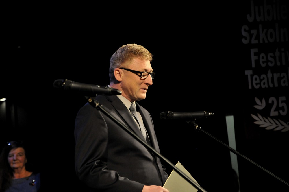 Gala jubileuszowego 25. Szkolnego Festiwalu Teatralnego 13