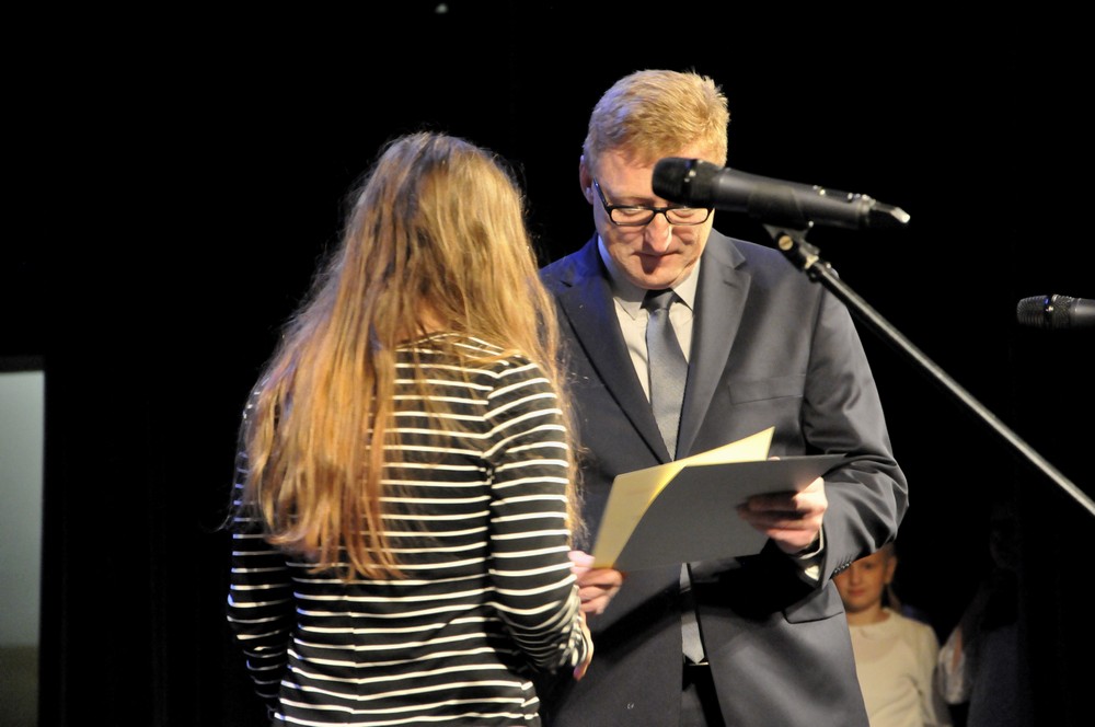 Gala jubileuszowego 25. Szkolnego Festiwalu Teatralnego 16