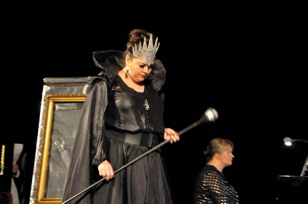 Gala jubileuszowego 25. Szkolnego Festiwalu Teatralnego 41