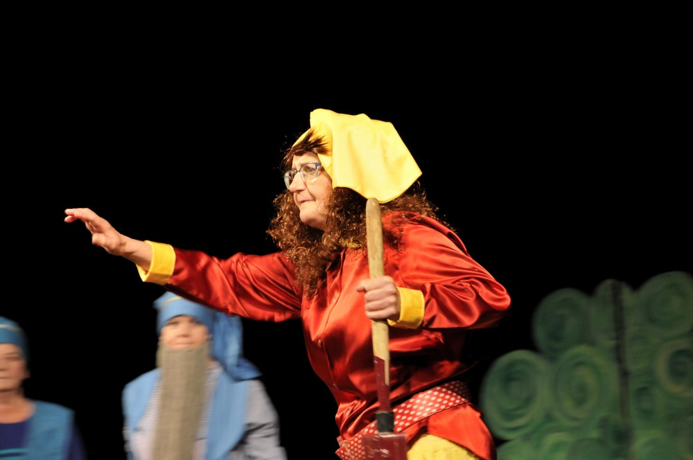 Gala jubileuszowego 25. Szkolnego Festiwalu Teatralnego 51