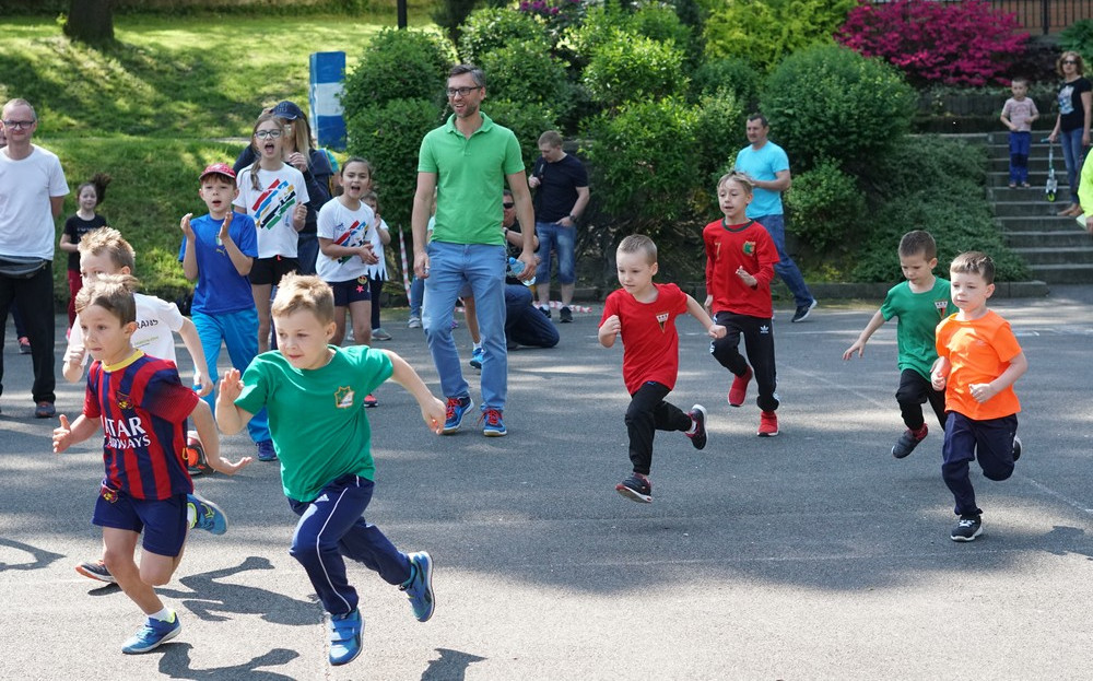 Mikołów: Za nami Dziecięce biegi przełajowe Polska Biega [FOTO]