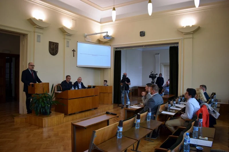 Radni Rady Miejskiej uchwalili Program Postępowania Naprawczego