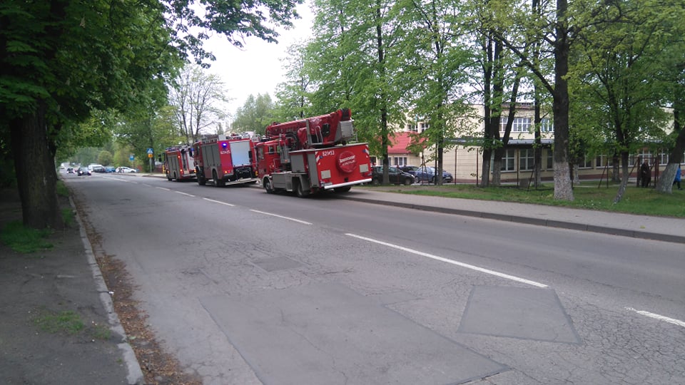 Alarm bombowy w Don Bosko! Szkoła w Świętochłowicach ewakuowana, matury przerwane!