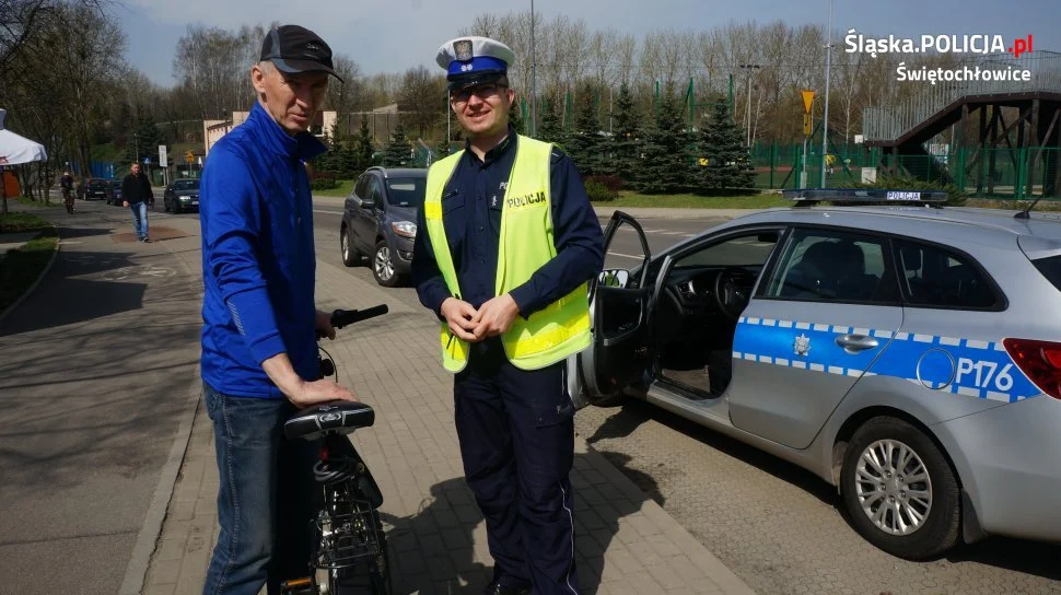 Jednośladem bezpiecznie do celu. Świętochłowiccy policjanci prowadzili działania