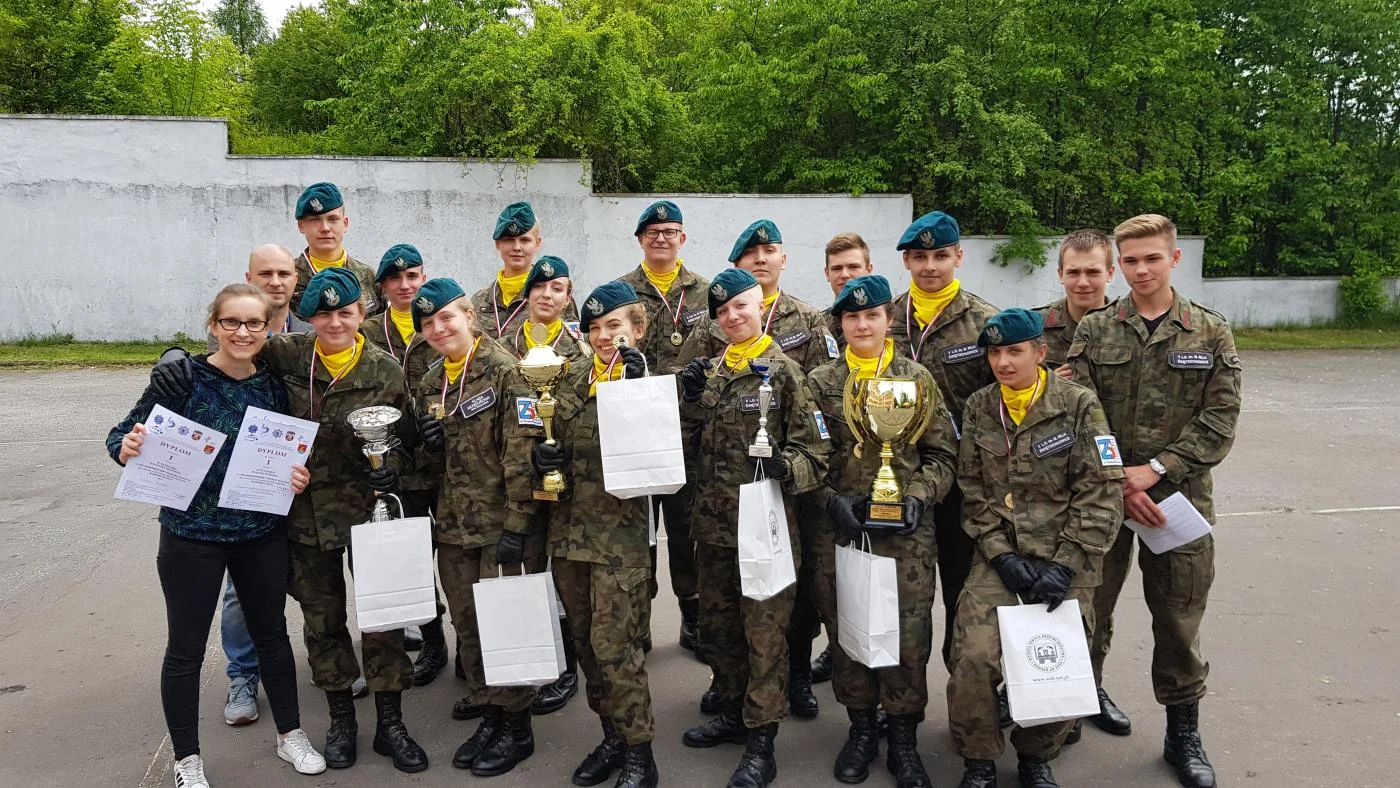 Klasa mundurowa z Świętochłowic najlepsza w województwie