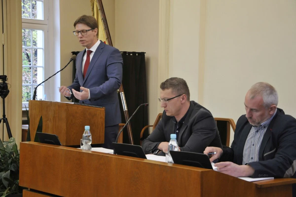 Sesja budżetowa przerwana - radni potrzebują więcej czasu do namysłu